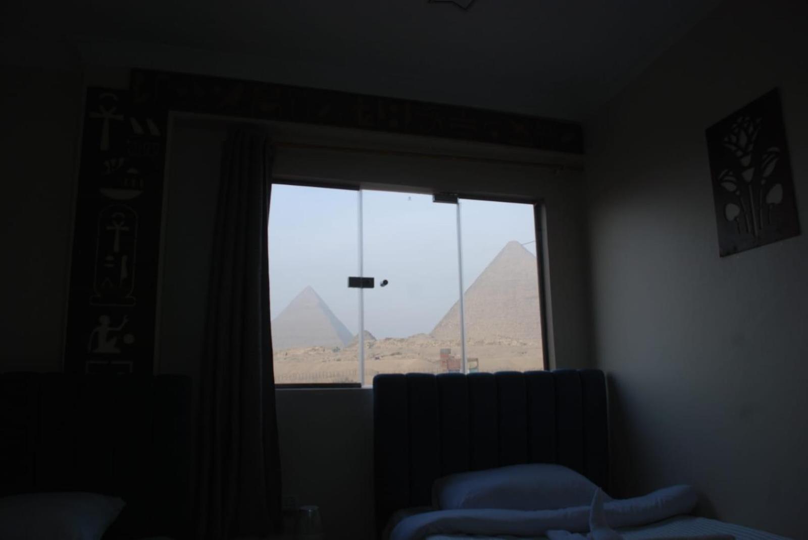 Pyramids Show Hotel Kafret el-Gabal Buitenkant foto