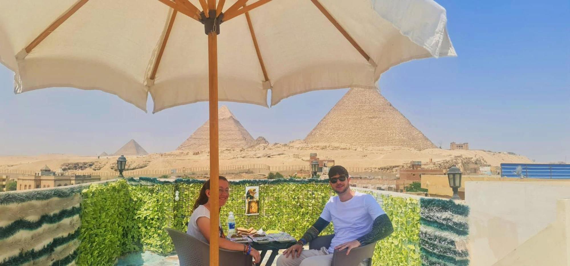 Pyramids Show Hotel Kafret el-Gabal Buitenkant foto